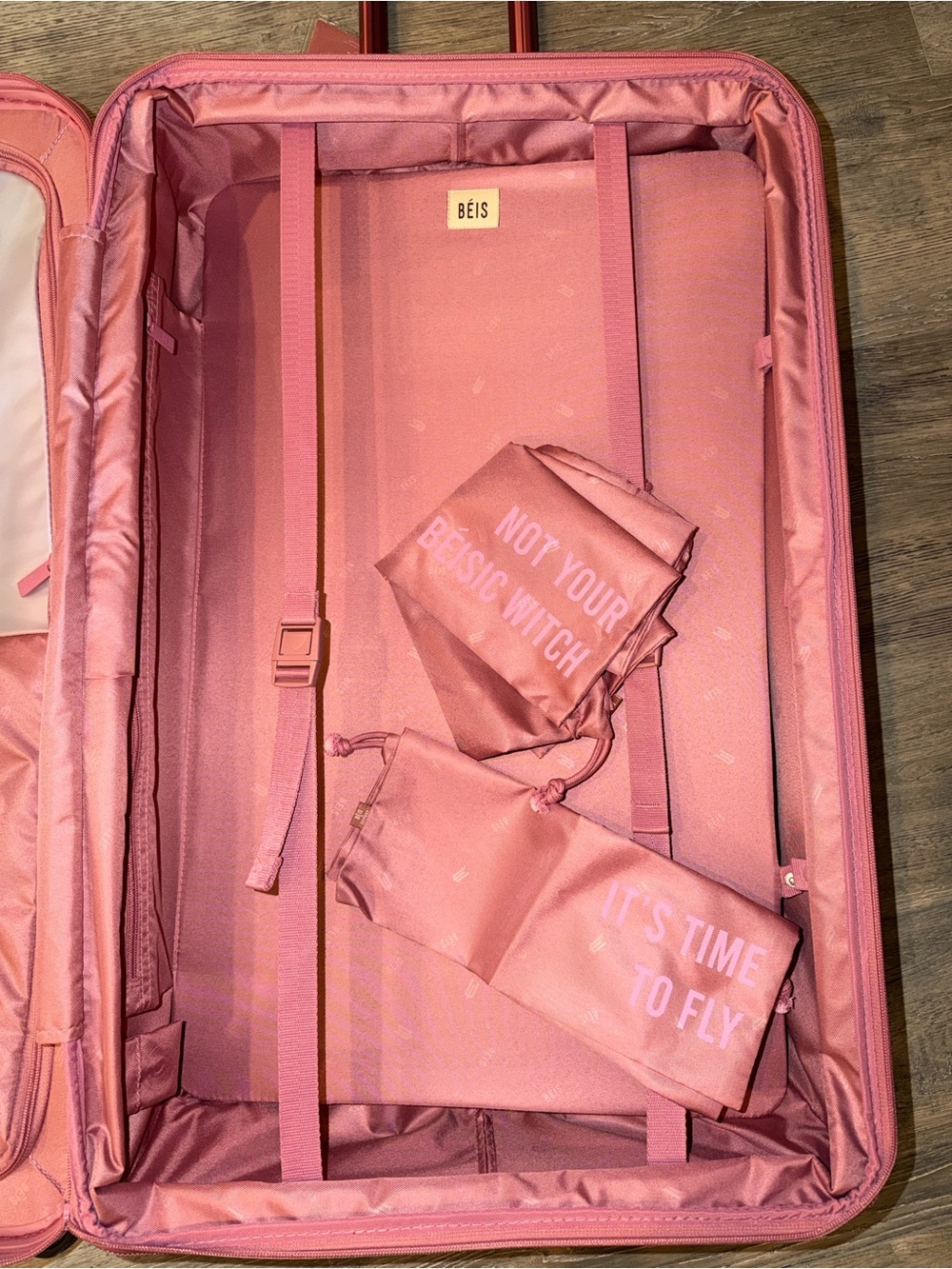 BEIS WICKED Pink NWT Large AND Medium Check-In Rollar AND Wicked BEIS Purse - Picture 5 of 14